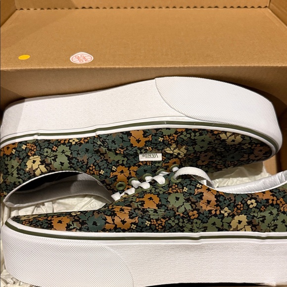 Vans Women's Multicolor Floral Sneakers - Picture 1 of 4